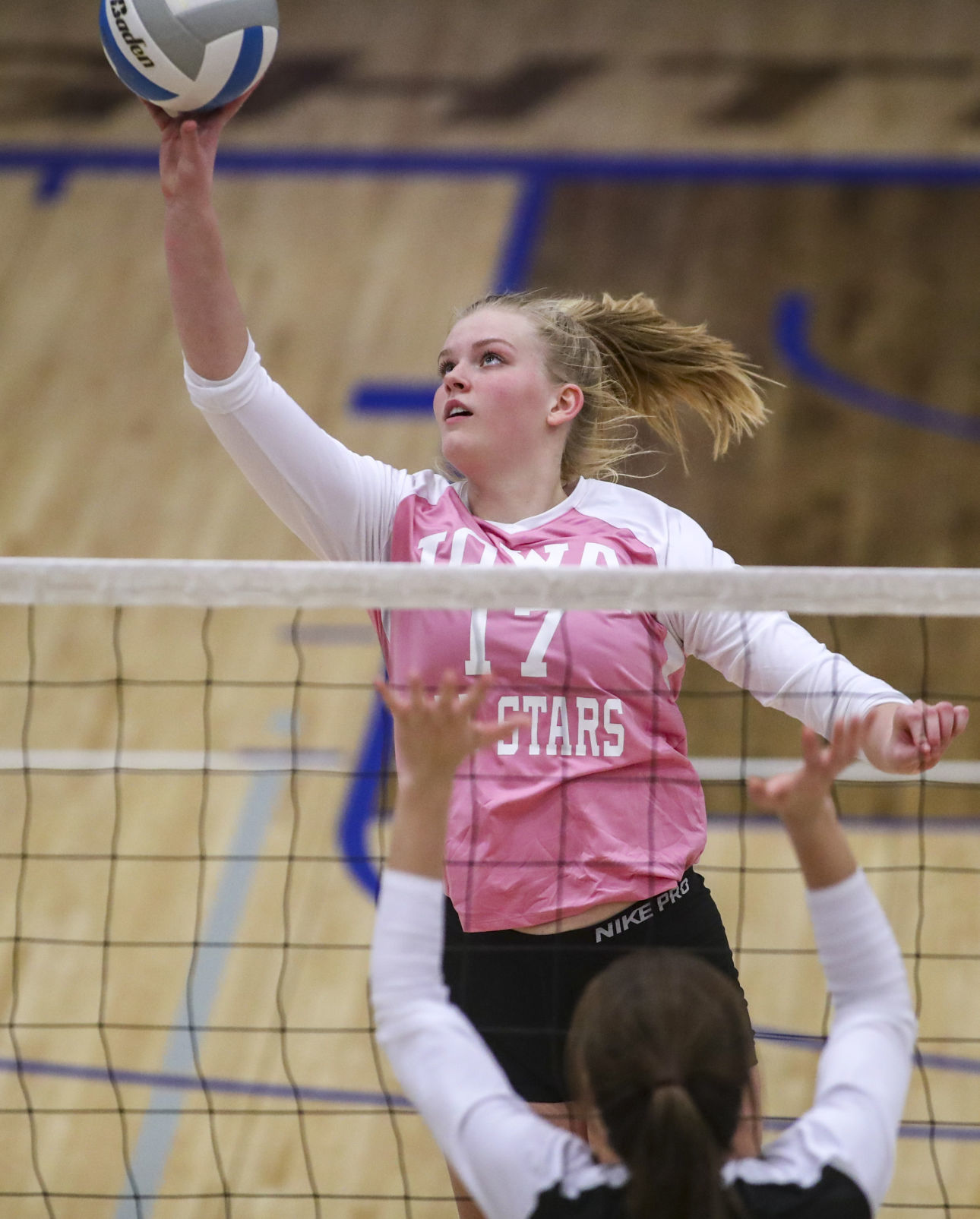 111918-volleyball-012